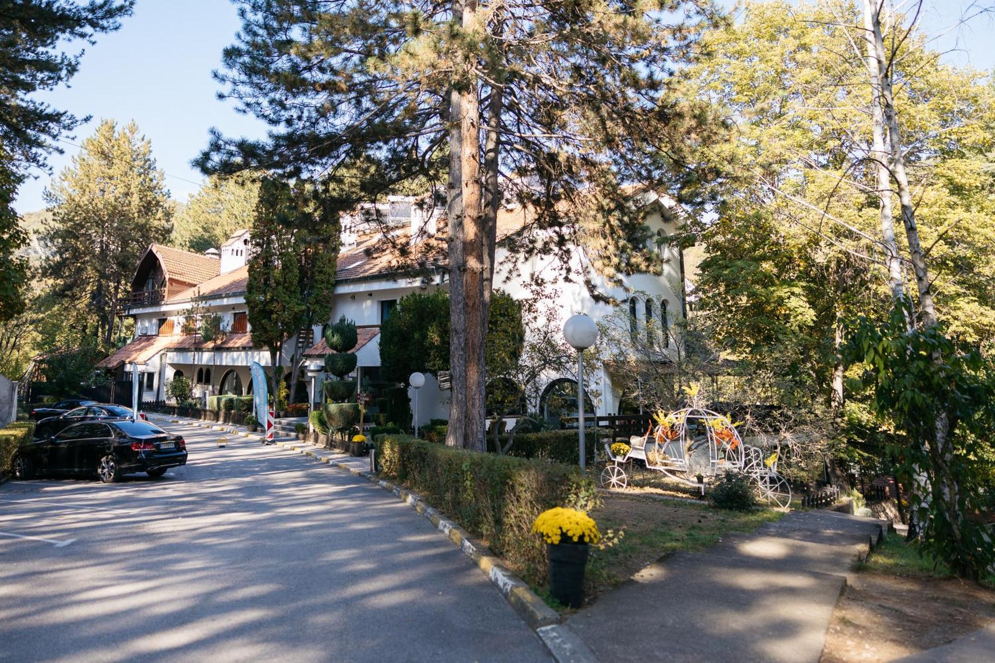 Hotel Gradche Kočani Extérieur photo